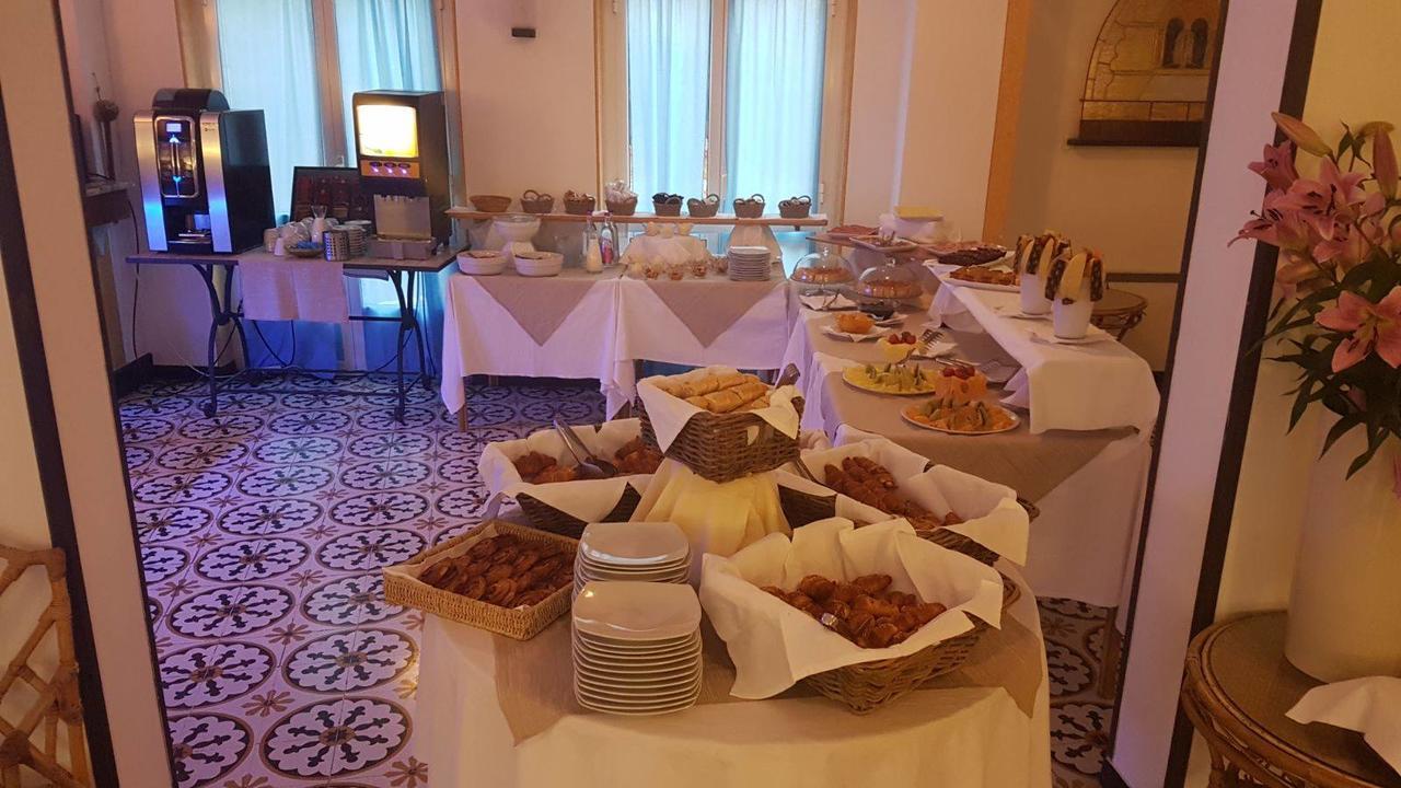 Hotel Arabesque فاريغوتي المظهر الخارجي الصورة