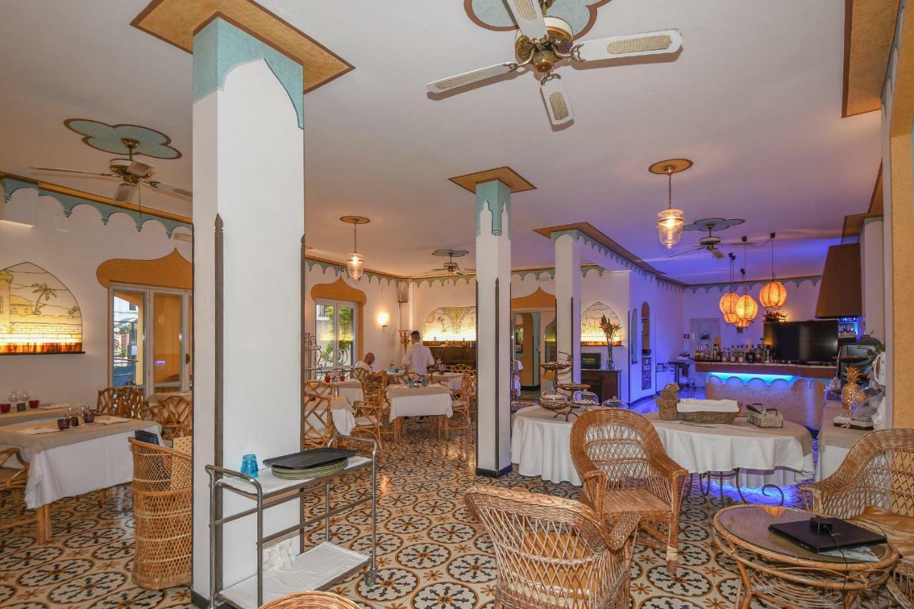 Hotel Arabesque فاريغوتي المظهر الخارجي الصورة