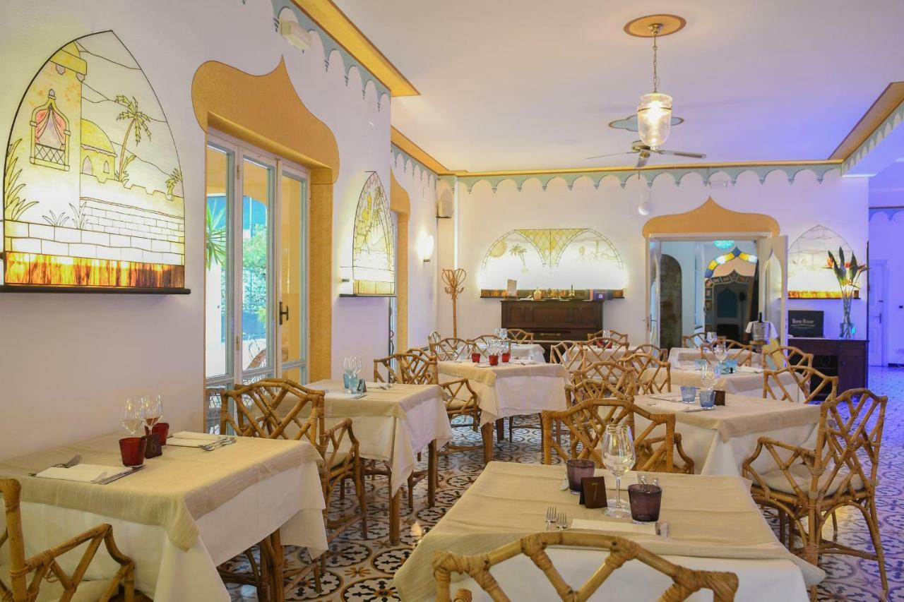Hotel Arabesque فاريغوتي المظهر الخارجي الصورة