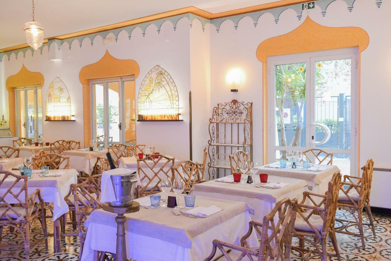 Hotel Arabesque فاريغوتي المظهر الخارجي الصورة