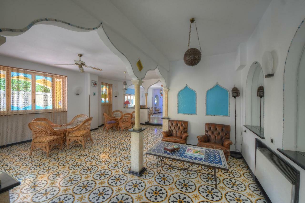 Hotel Arabesque فاريغوتي المظهر الخارجي الصورة