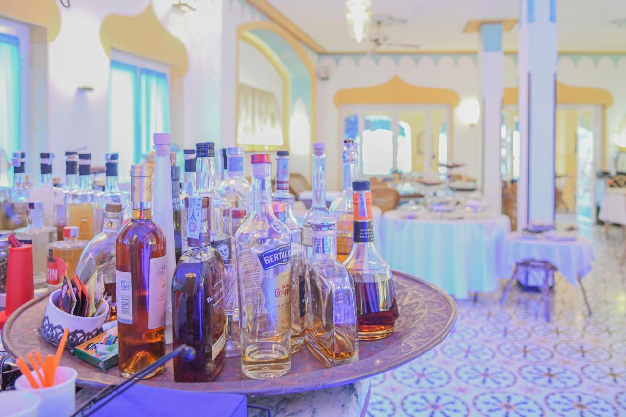 Hotel Arabesque فاريغوتي المظهر الخارجي الصورة